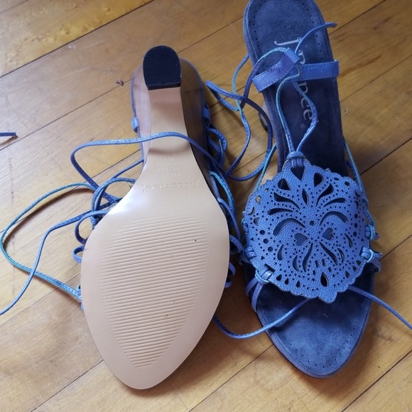 Blue sandals - Picture 3 of 3